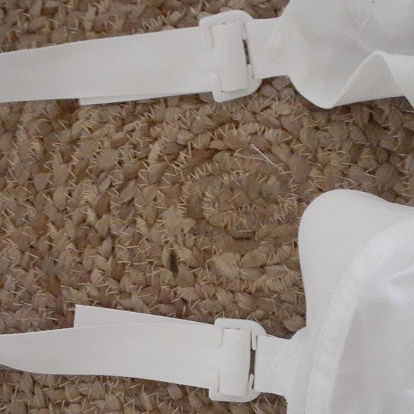 Exquisite Form bra - Picture 4 of 8